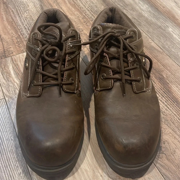 Lugs Casual Dress Shoes Boots Men’s Size 13 Upper Leather Brown Slip Resistant - Picture 2 of 6